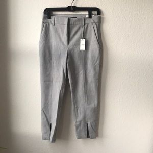 Express size 4S cropped skinny high rise pants.